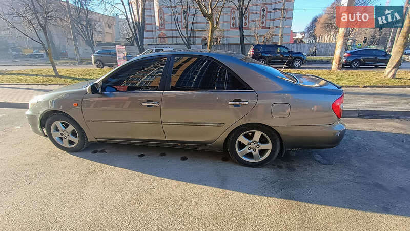 Седан Toyota Camry 2002 в Бердичеве
