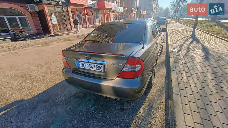 Седан Toyota Camry 2002 в Бердичеве