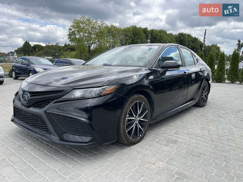 Toyota Camry 2022