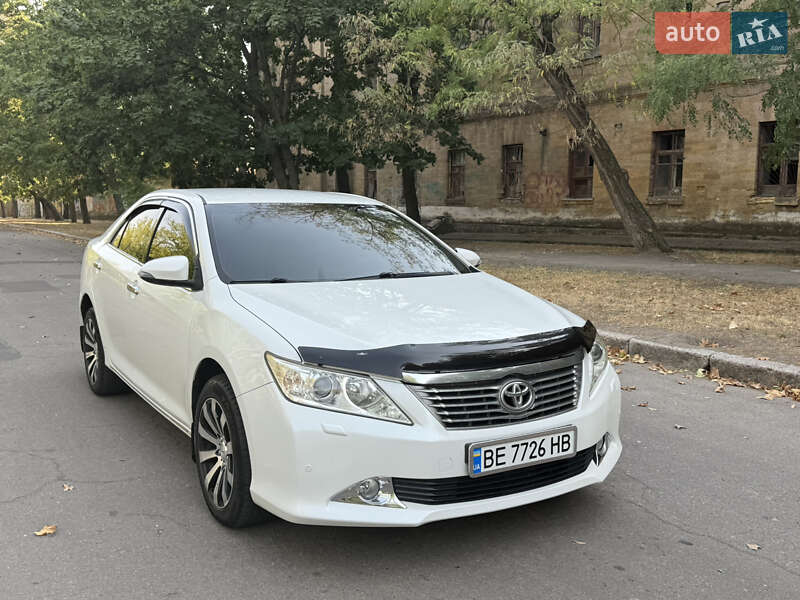 Toyota Camry 2012