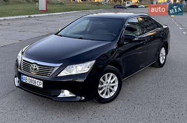 Седан Toyota Camry 2014 в Харькове