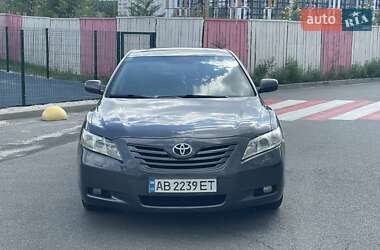 Седан Toyota Camry 2007 в Києві