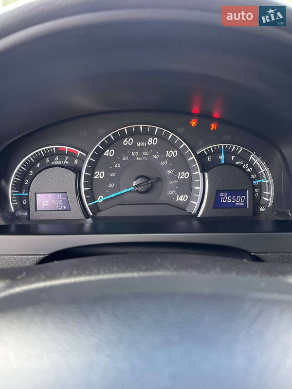 Седан Toyota Camry 2014 в Білій Церкві