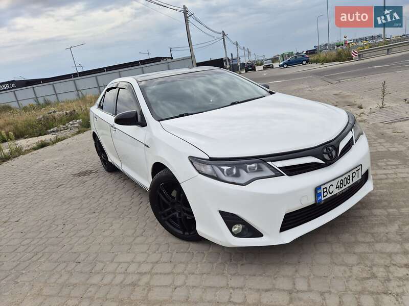 Toyota Camry 2013