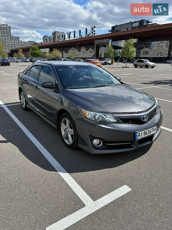 Toyota Camry 2014