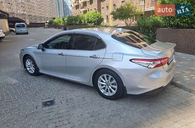 Седан Toyota Camry 2017 в Одессе
