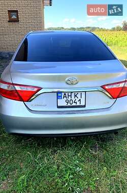 Седан Toyota Camry 2016 в Лубнах
