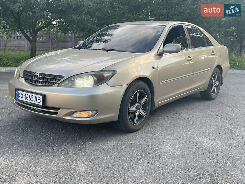 Toyota Camry 2003