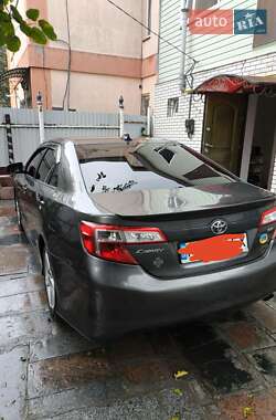 Седан Toyota Camry 2013 в Коростишеві