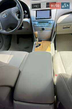 Седан Toyota Camry 2006 в Ровно