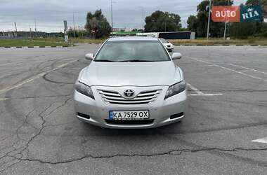 Седан Toyota Camry 2007 в Прилуках
