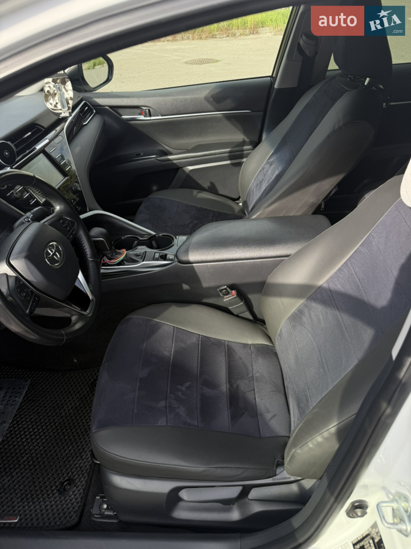 2017 Toyota Camry - мініатюра 9