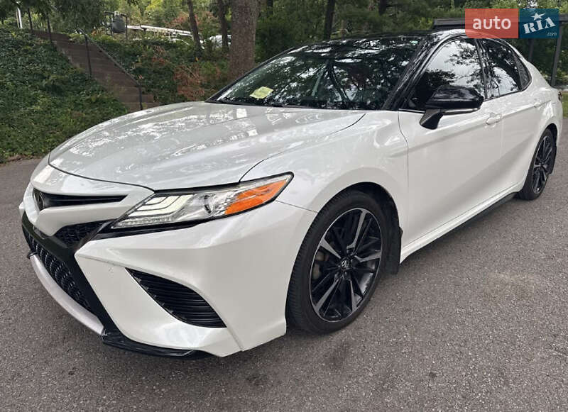 Седан Toyota Camry 2020 в Львове фото Седан Toyota Camry 2020 в Львове