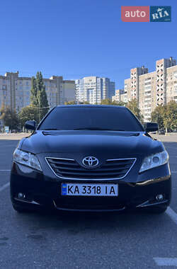 Седан Toyota Camry 2008 в Броварах