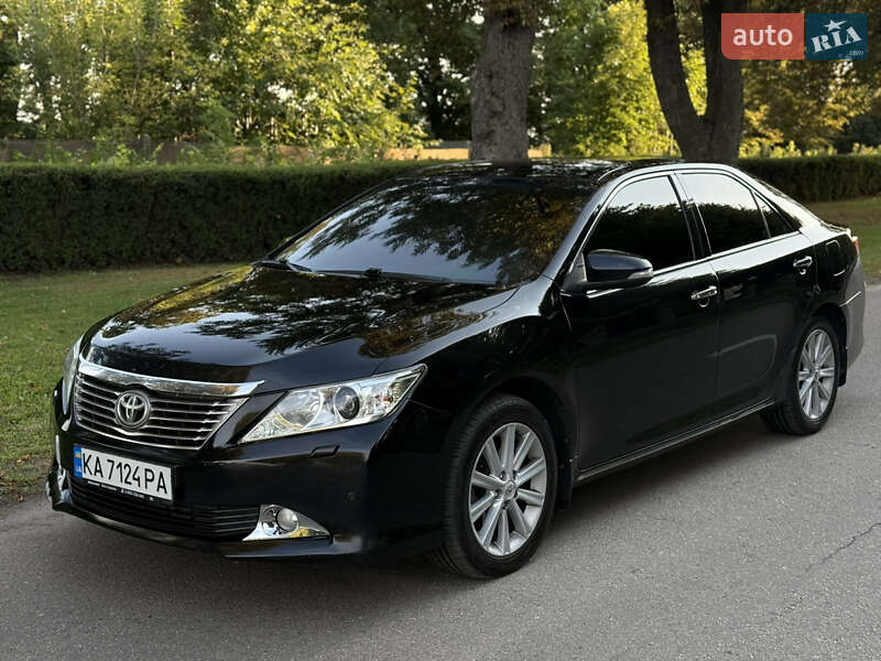 Toyota Camry 2012