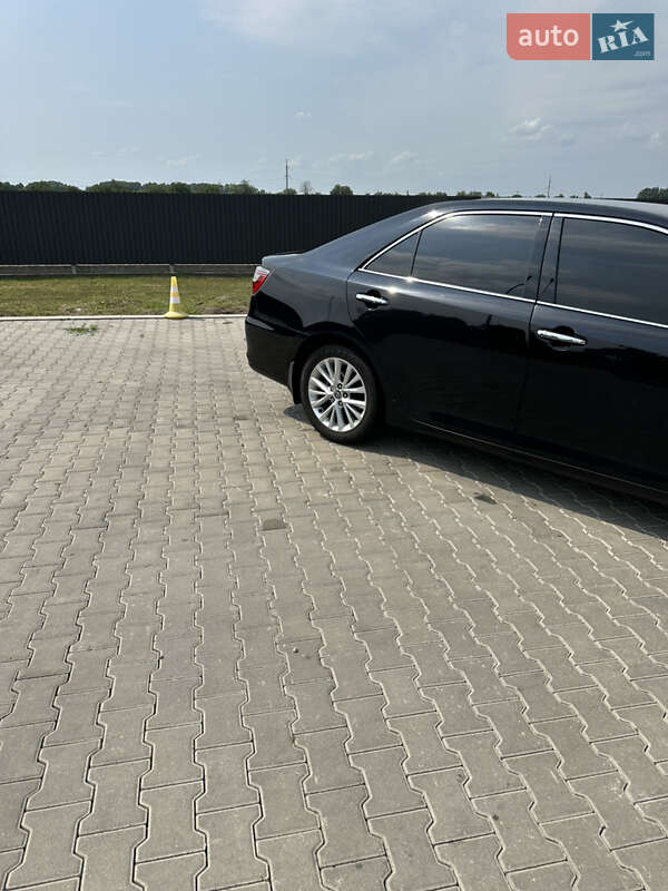 Седан Toyota Camry 2016 в Кагарлику