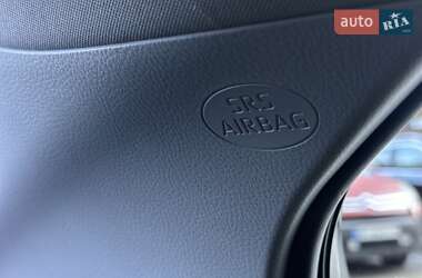 Седан Toyota Camry 2019 в 