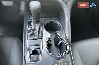 Седан Toyota Camry 2019 в 