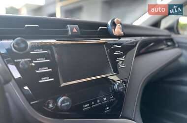 Седан Toyota Camry 2019 в 