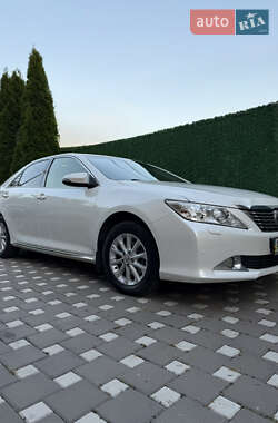 Седан Toyota Camry 2014 в Києві