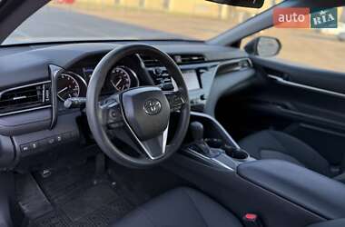 Седан Toyota Camry 2019 в 