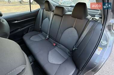 Седан Toyota Camry 2019 в 