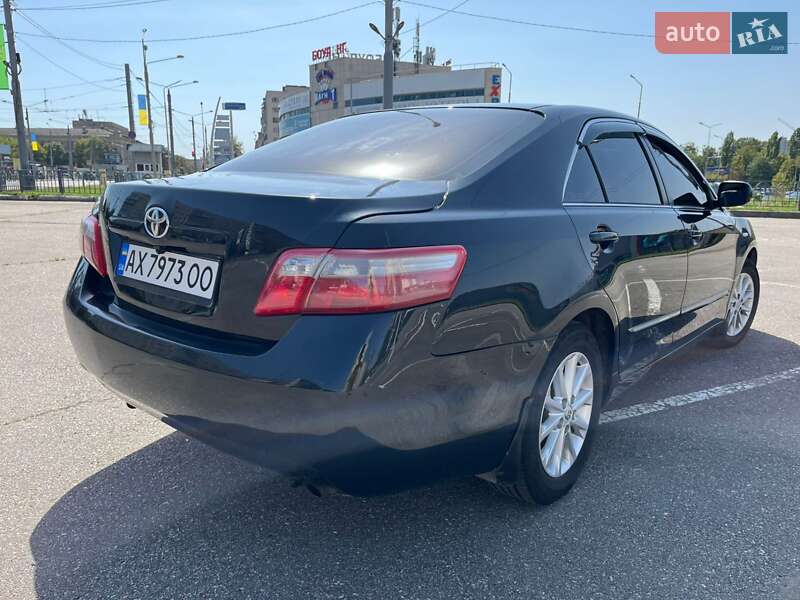 Седан Toyota Camry 2008 в Харькове
