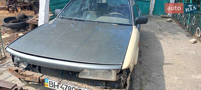 Седан Toyota Camry 1988 в Раздельной