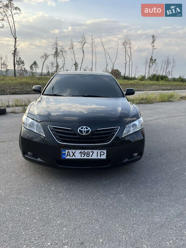 Седан Toyota Camry 2006 в Харькове