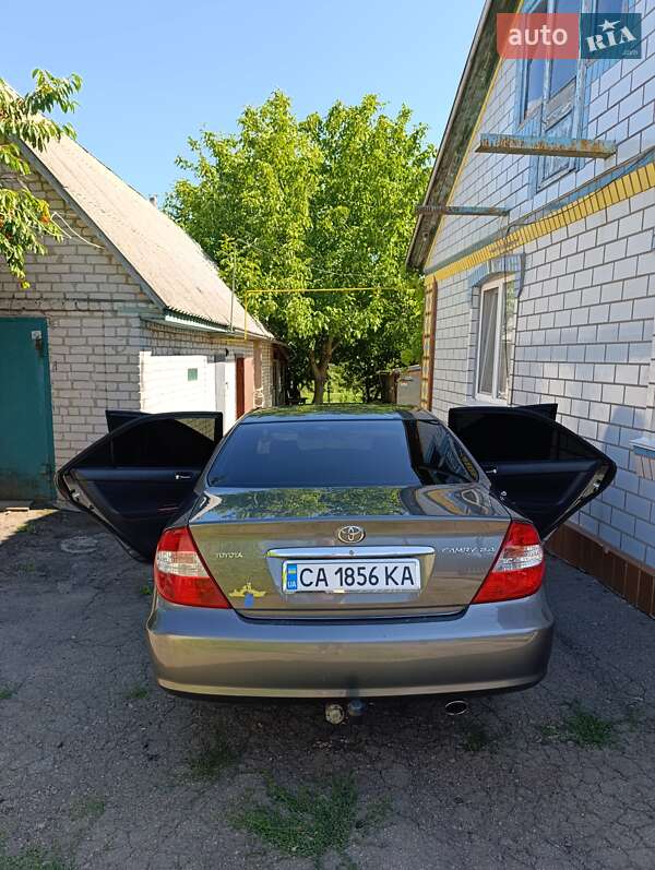 Седан Toyota Camry 2003 в Радехові