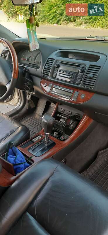 Седан Toyota Camry 2004 в Одесі