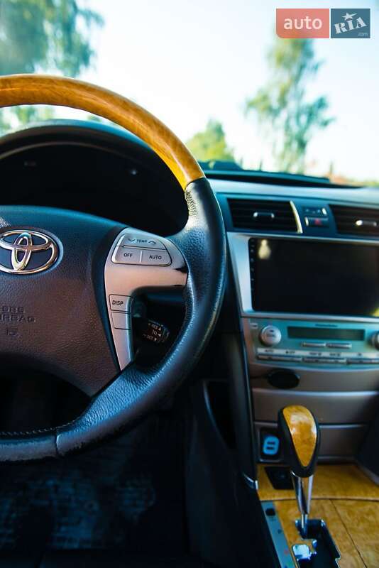 Седан Toyota Camry 2006 в Черновцах