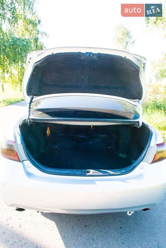 Седан Toyota Camry 2006 в Черновцах