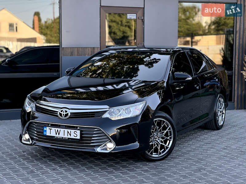 Toyota Camry 2015