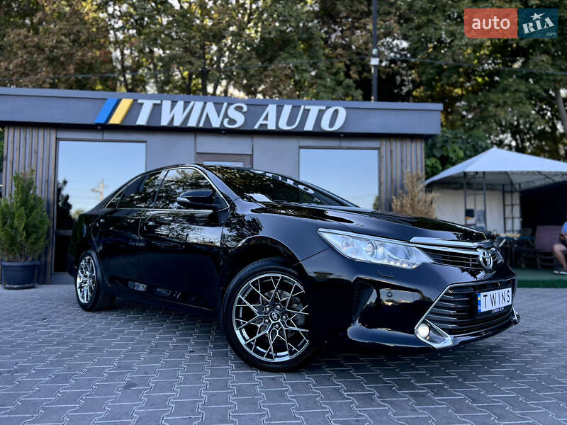 Седан Toyota Camry 2015 в Одессе