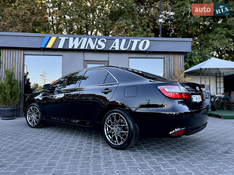 Седан Toyota Camry 2015 в Одессе