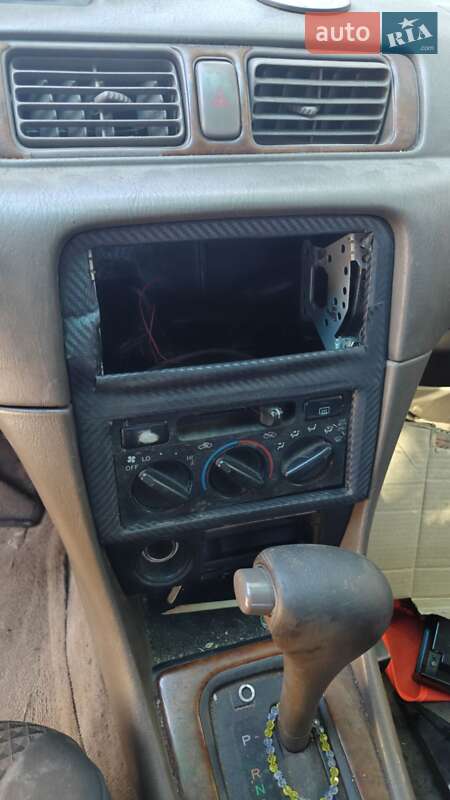 Седан Toyota Camry 1999 в Киеве