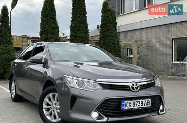 Седан Toyota Camry 2015 в Харкові