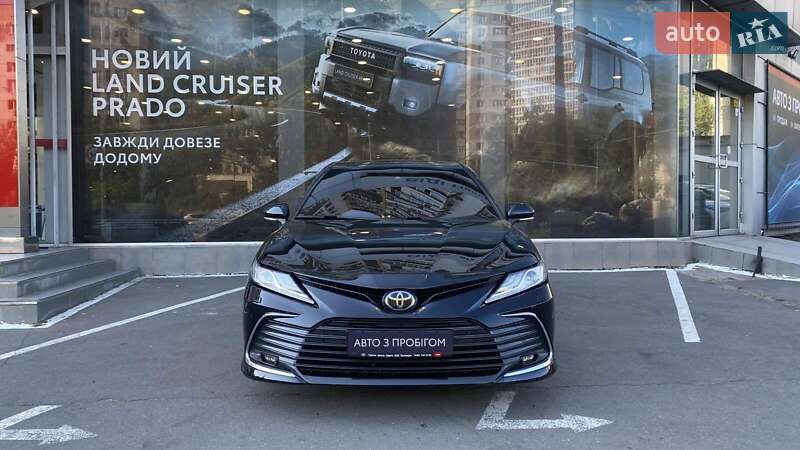 Седан Toyota Camry 2021 в Одессе