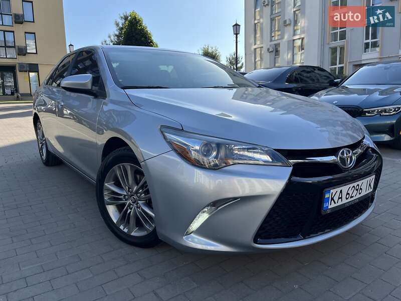 Toyota Camry 2017