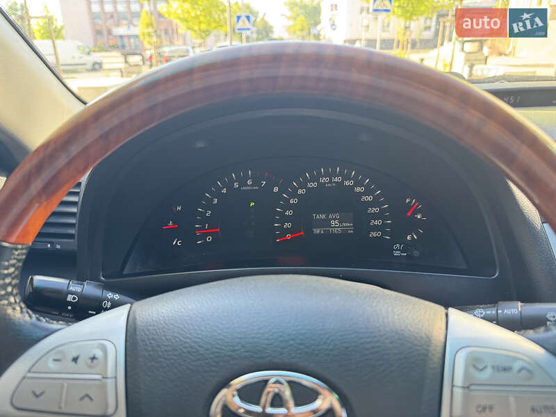 Седан Toyota Camry 2008 в Білій Церкві
