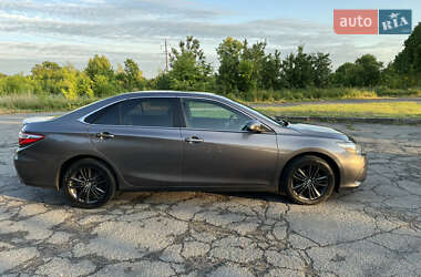 Седан Toyota Camry 2015 в Володимирі