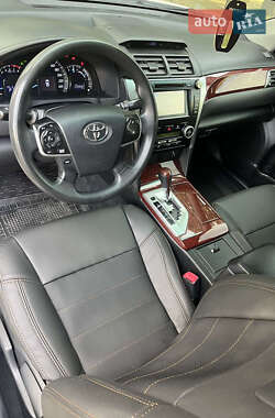 Седан Toyota Camry 2012 в 