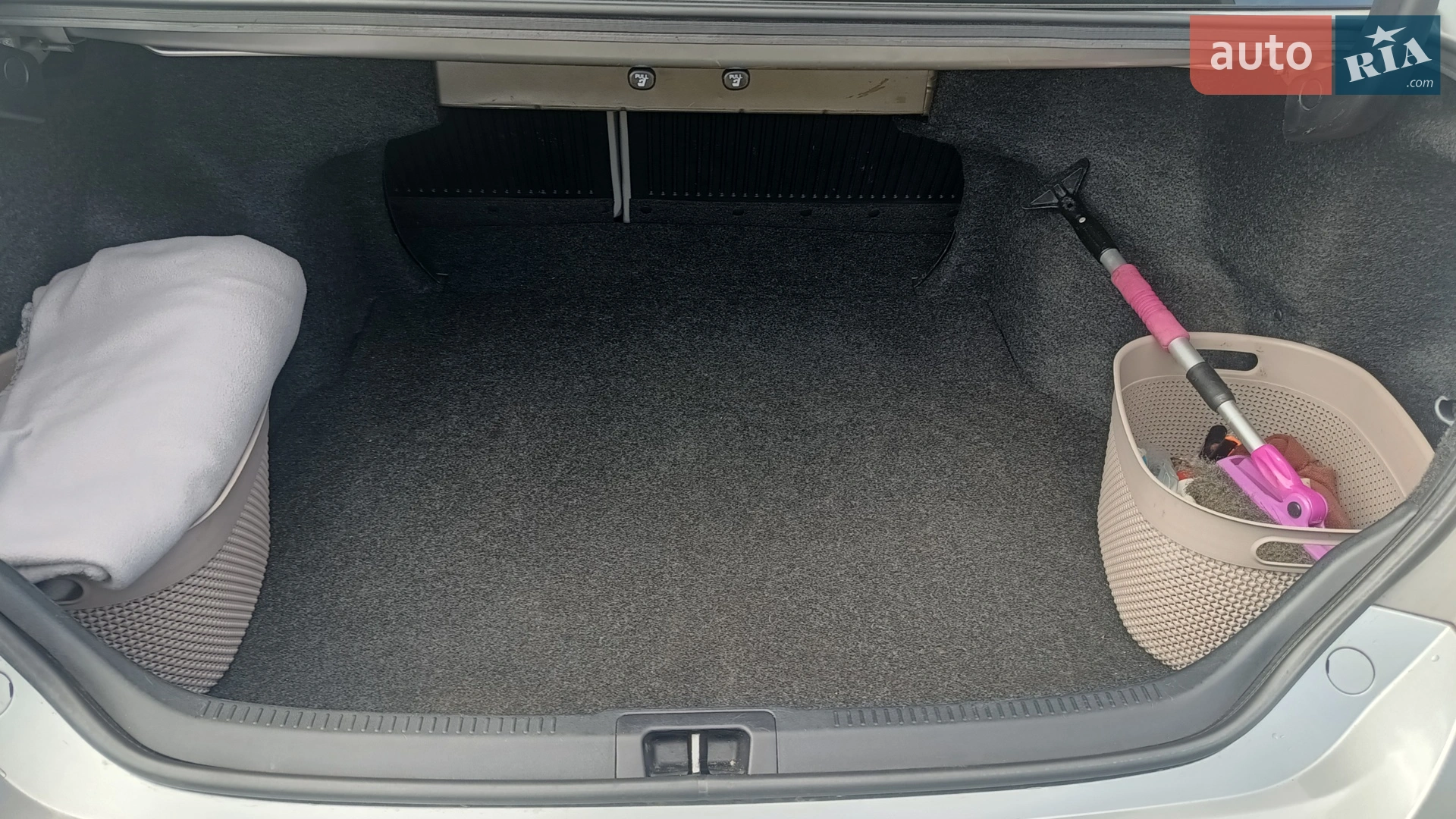 2016 Toyota Camry - мініатюра 4