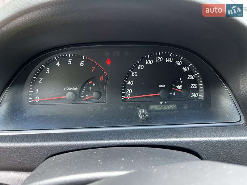 Седан Toyota Camry 2004 в Василькові