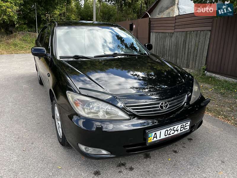 Седан Toyota Camry 2004 в Василькові