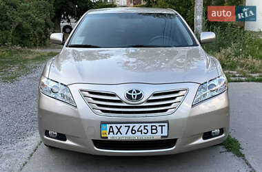 Седан Toyota Camry 2008 в Харькове
