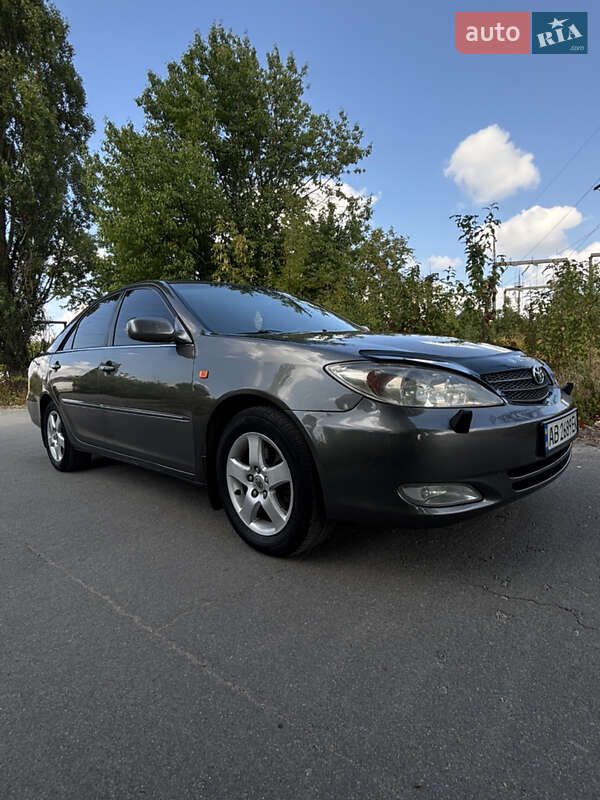 Седан Toyota Camry 2003 в Калинівці