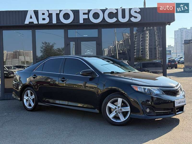 Toyota Camry 2014