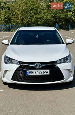 Седан Toyota Camry 2017 в Кривом Роге